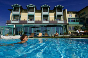 Гостиница WeinWellnessHotel Kappel  Китцек-Им-Заузаль 